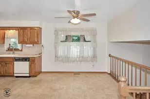 15718 Chapel Hill Rd, Orland Park, IL 60462 - Photo 9