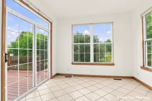 2231 Wilshire Ct, Grayslake, IL 60030 - Photo 7