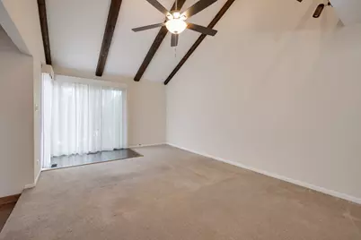 1525 Columbia Court, Elk Grove Village, IL 60007 - Photo 7