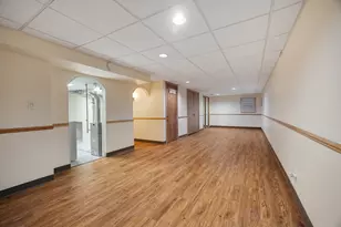 1525 Columbia Ct, Elk Grove Village, IL 60007 - Photo 19