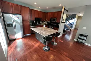 380 Risen Star Ln, Oswego, IL 60543 - Photo 5