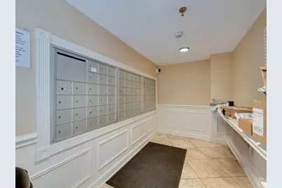 470 Fawell Boulevard #304, Glen Ellyn, IL 60137 - Photo 5