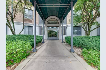 470 Fawell Boulevard #304, Glen Ellyn, IL 60137 - Photo 3