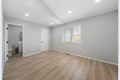 3354 Madison Street, Skokie, IL 60076 - Photo 11