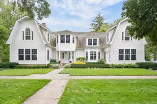 252 Myrtle St, Winnetka, IL 60093 - Photo 1