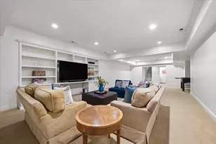 252 Myrtle St, Winnetka, IL 60093 - Photo 49