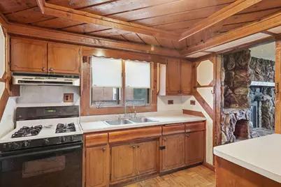 7915 W 70th Street, Bridgeview, IL 60455 - Photo 7