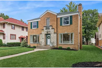 810 N Oak Park Avenue, Oak Park, IL 60302 - Photo 1