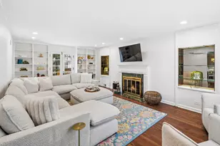 810 N Oak Park Ave, Oak Park, IL 60302 - Photo 3