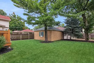 810 N Oak Park Ave, Oak Park, IL 60302 - Photo 15