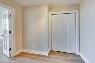 3033 N Sheridan Rd, Chicago, IL 60657 - Photo 17
