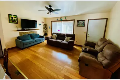 592 Pine Grove Avenue, Gurnee, IL 60031 - Photo 7