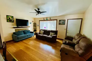 592 Pine Grove Ave, Gurnee, IL 60031 - Photo 7