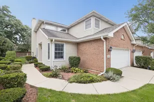 14552 Club Cir Dr, Oak Forest, IL 60452 - Photo 1