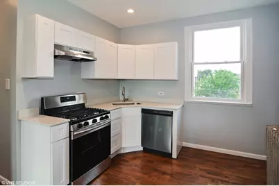 3557 W Wrightwood Avenue #1R, Chicago, IL 60647 - Photo 5