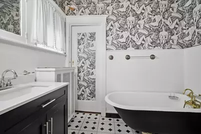 1616 W Jarvis Avenue, Chicago, IL 60626 - Photo 15