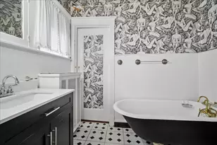1616 W Jarvis Ave, Chicago, IL 60626 - Photo 15
