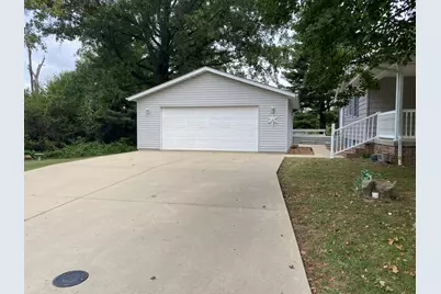 206 Junction Street, Centralia, IL 62801 - Photo 3