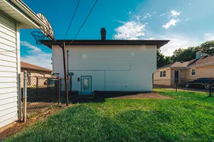 2307 Douglas St, Joliet, IL 60435 - Photo 25