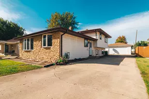 2307 Douglas St, Joliet, IL 60435 - Photo 1