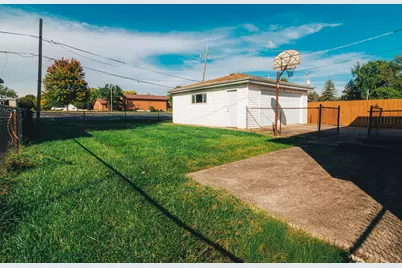 2307 Douglas Street, Joliet, IL 60435 - Photo 23