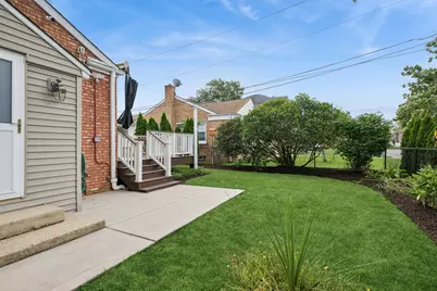 6929 W Madison Street, Niles, IL 60714 - Photo 21