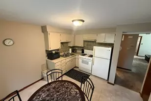 11127 S 84th Ave, Palos Hills, IL 60465 - Photo 5
