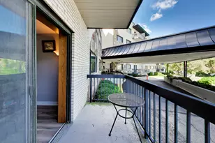 6700 S Brainard Ave, Countryside, IL 60525 - Photo 9