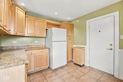 2325 W Farwell Avenue #3S, Chicago, IL 60645 - Photo 19