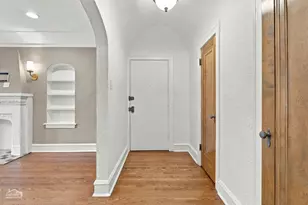 2325 W Farwell Ave, Chicago, IL 60645 - Photo 29
