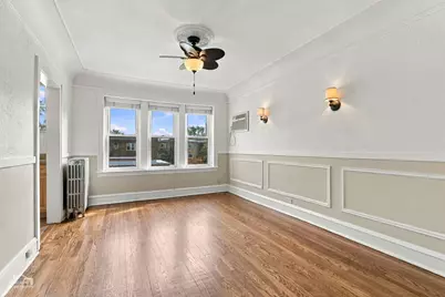 2325 W Farwell Avenue #3S, Chicago, IL 60645 - Photo 9