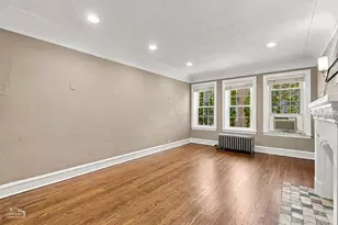 2325 W Farwell Ave, Chicago, IL 60645 - Photo 3