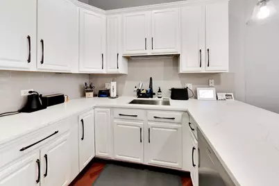 1353 W Grand Avenue #2, Chicago, IL 60642 - Photo 3