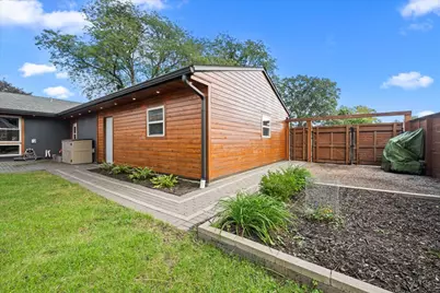 1720 Garfield Avenue, Aurora, IL 60506 - Photo 39