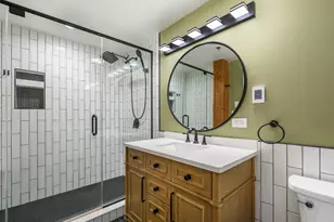2804 N Oakley Ave, Chicago, IL 60618 - Photo 11