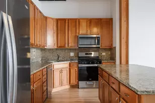 2804 N Oakley Ave, Chicago, IL 60618 - Photo 9