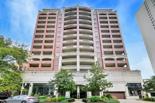 828 W Grace St, Chicago, IL 60613 - Photo 1