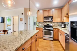 828 W Grace St, Chicago, IL 60613 - Photo 9