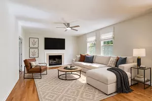 2932 Forest Creek Ln, Naperville, IL 60565 - Photo 15