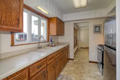 220 S First Street, Elburn, IL 60119 - Photo 5