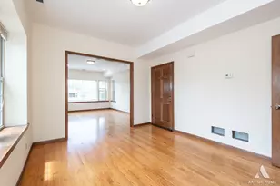 3301 N Kilbourn Ave, Chicago, IL 60641 - Photo 7