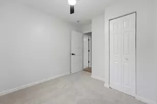 225 Malibu Dr, Bolingbrook, IL 60440 - Photo 15