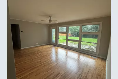 1421 N Wilke Road, Arlington Heights, IL 60004 - Photo 3