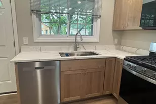 1421 N Wilke Rd, Arlington Heights, IL 60004 - Photo 7