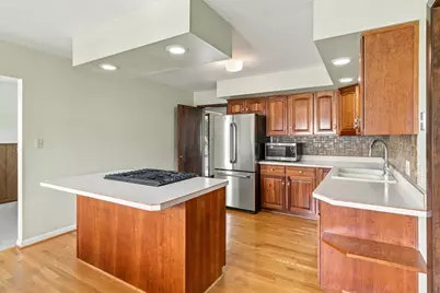 327 W Porter Street, Oglesby, IL 61348 - Photo 5