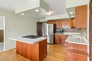 327 W Porter St, Oglesby, IL 61348 - Photo 5