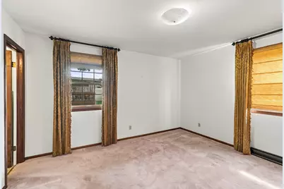 327 W Porter Street, Oglesby, IL 61348 - Photo 9