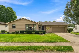 327 W Porter St, Oglesby, IL 61348 - Photo 1