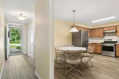 501 Grosse Pointe Circle, Vernon Hills, IL 60061 - Photo 3