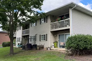 716 Elm St, Algonquin, IL 60102 - Photo 1